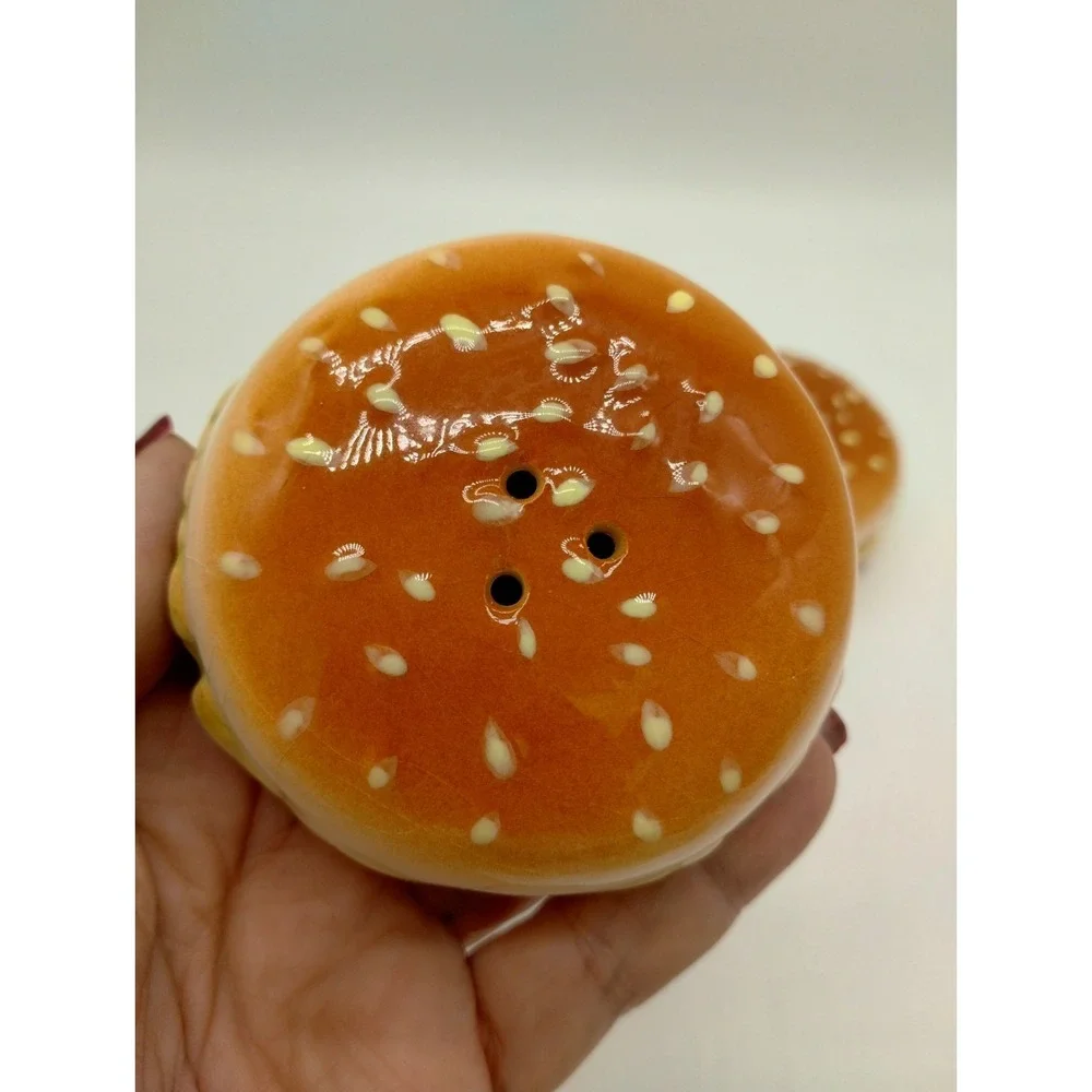 Ceramic Cheeseburgers Salt And Pepper Shakers Stoppers Intact